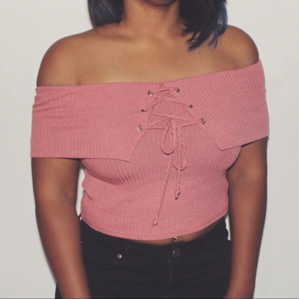 *NEW pink off the shoulder crop top